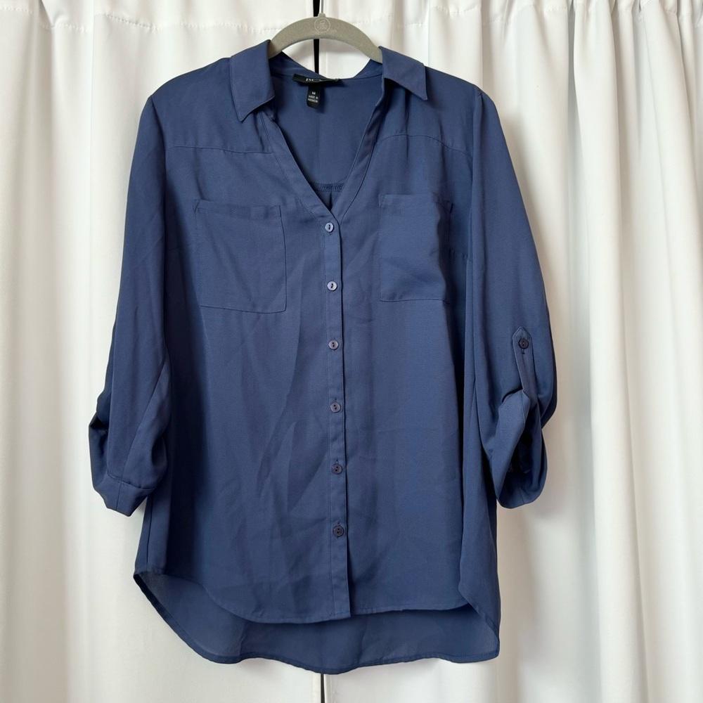 BCX Blue Long Sleeve Button Up Collared Dress Shirt Size Medium